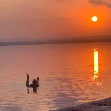 New! Romantic House At Red In Torrevieja! Σπίτι διακοπών