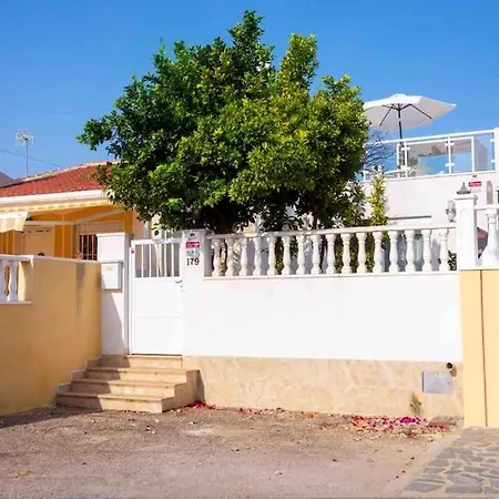 New! Romantic House At Red In Torrevieja!